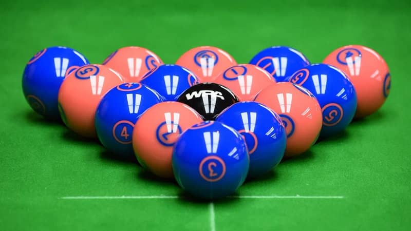Heyball table